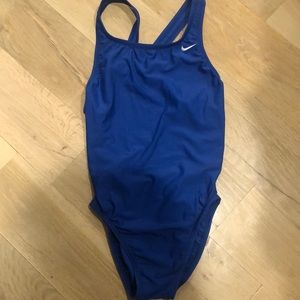 Nike women’s size small one piece swimsuit